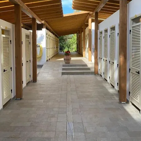 Elba Travels - * Lacona