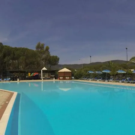 Elba Travels - *