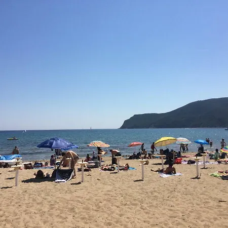 Campsite Elba Travels - *
